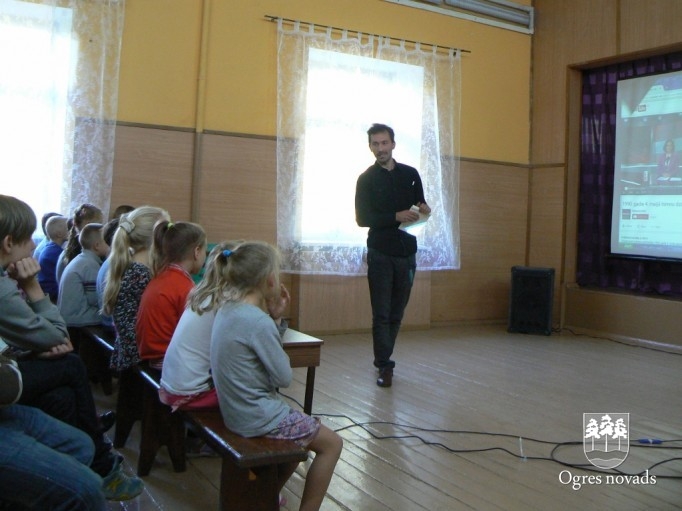 Taurupes skolēni karjeras nedēļā iepazīst dažādas profesijas