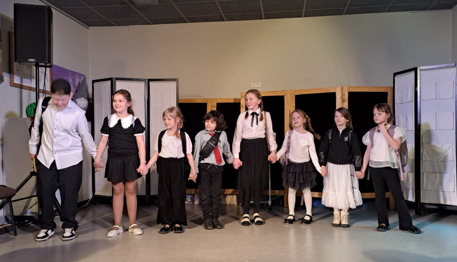 Trīs Ogres novada izglītības iestāžu teātru kolektīvi veiksmīgi pārstāv novadu festivālā "... un es iešu un iešu!"