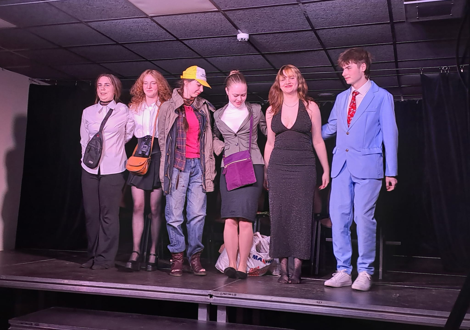 Trīs Ogres novada izglītības iestāžu teātru kolektīvi veiksmīgi pārstāv novadu festivālā "... un es iešu un iešu!"