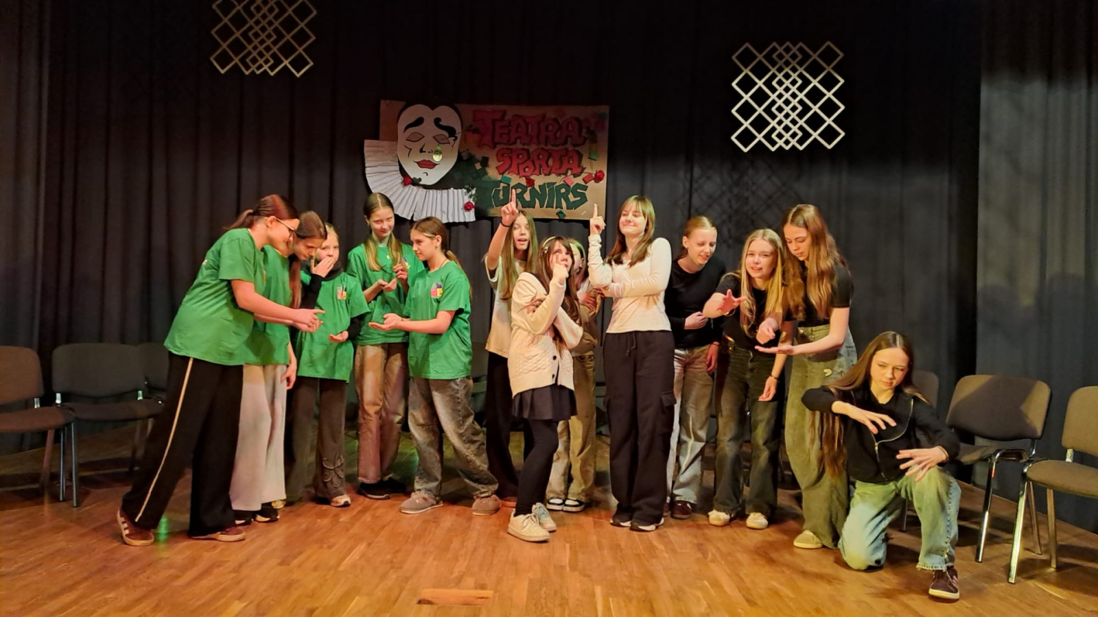 Ogres novada skolu un Iecavas vidusskolas teātra sporta komandas piedalās Daugavkrastu teātra turnīrā Ikšķiles vidusskolā