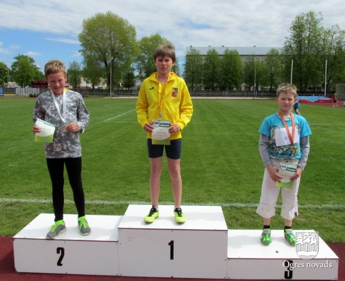 Ogrēniešiem un madlieniešiem 10 medaļas vecuma grupā U12