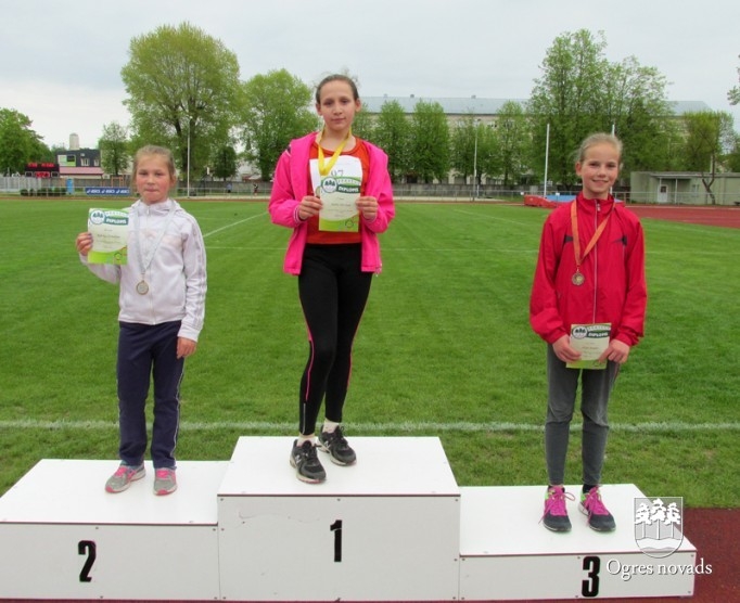 Ogrēniešiem un madlieniešiem 10 medaļas vecuma grupā U12