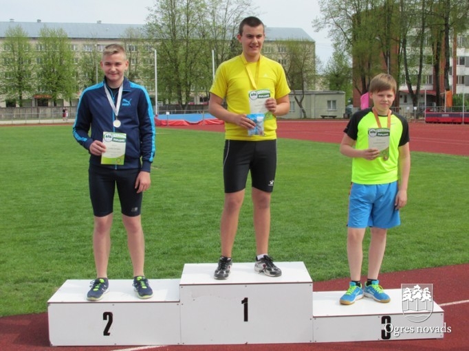 Ogres NSC rīko sacensības jaunajiem vieglatlētiem