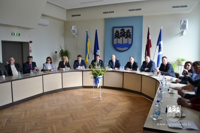 Ukrainas pašvaldību vadītāji iepazīstas ar Latvijas pašvaldību pieredzi