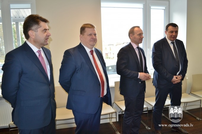 Ukrainas pašvaldību vadītāji iepazīstas ar Latvijas pašvaldību pieredzi