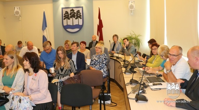 VARAM konsultējas ar pašvaldību deputātiem par gaidāmo reformu