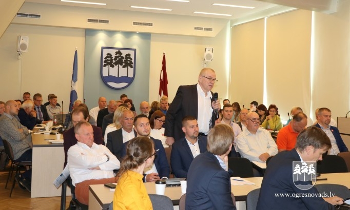 VARAM konsultējas ar pašvaldību deputātiem par gaidāmo reformu