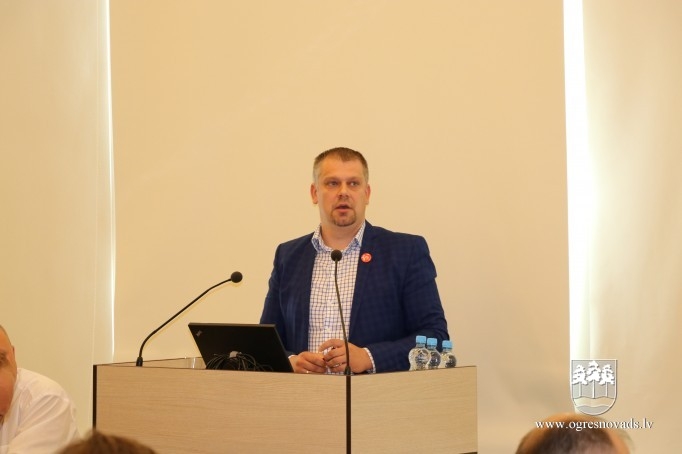 VARAM konsultējas ar pašvaldību deputātiem par gaidāmo reformu