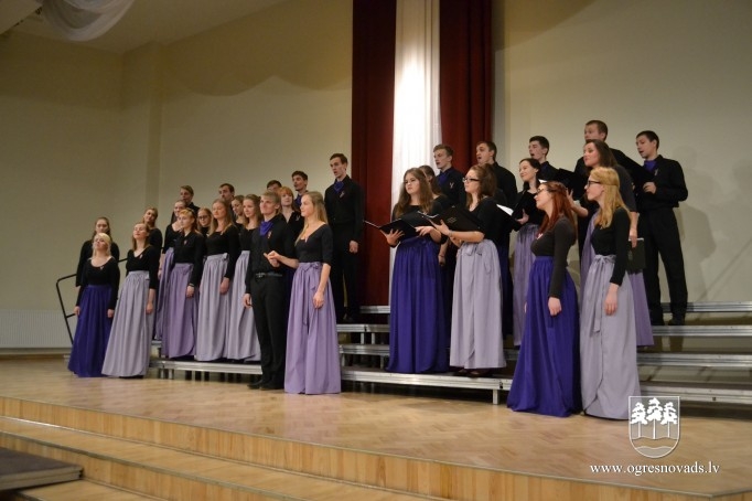 Latvijas valsts svētkos pasniedz apbalvojumu “Ogres goda pilsonis”