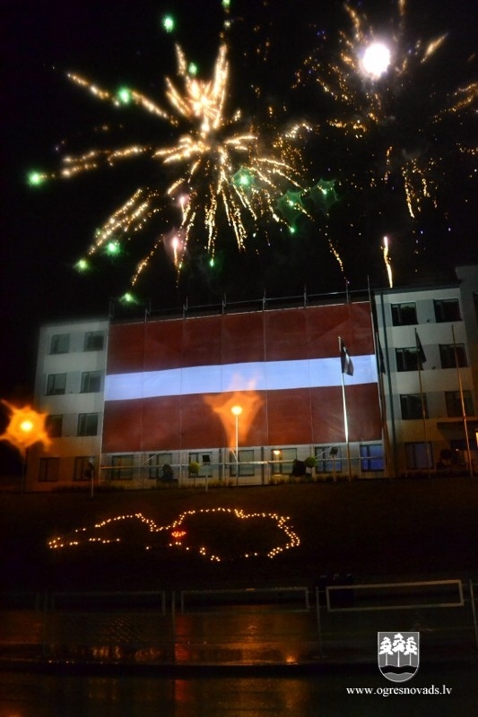 Latvijas valsts svētkos pasniedz apbalvojumu “Ogres goda pilsonis”