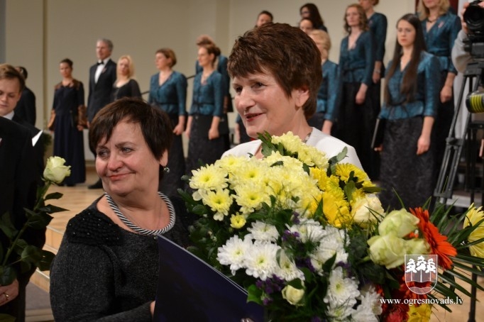 Latvijas valsts svētkos pasniedz apbalvojumu “Ogres goda pilsonis”