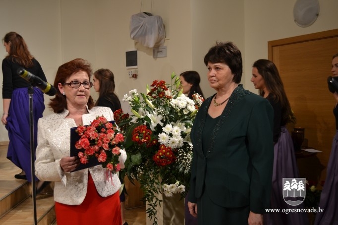 Latvijas valsts svētkos pasniedz apbalvojumu “Ogres goda pilsonis”