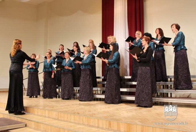 Latvijas valsts svētkos pasniedz apbalvojumu “Ogres goda pilsonis”