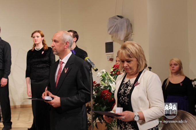 Latvijas valsts svētkos pasniedz apbalvojumu “Ogres goda pilsonis”