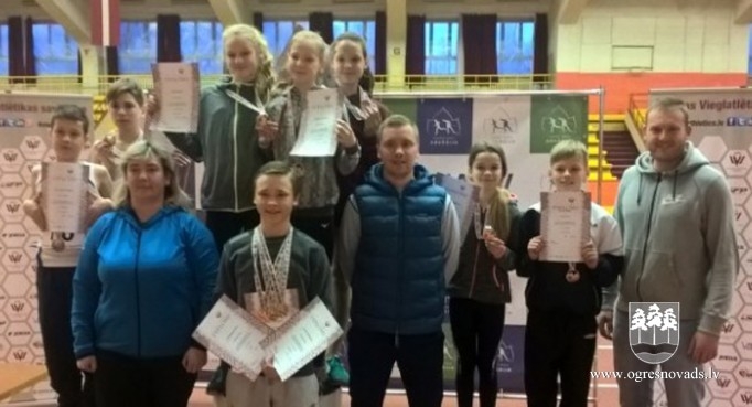 Ogres un Madlienas vieglatlētiem piecas Latvijas čempionāta medaļas
