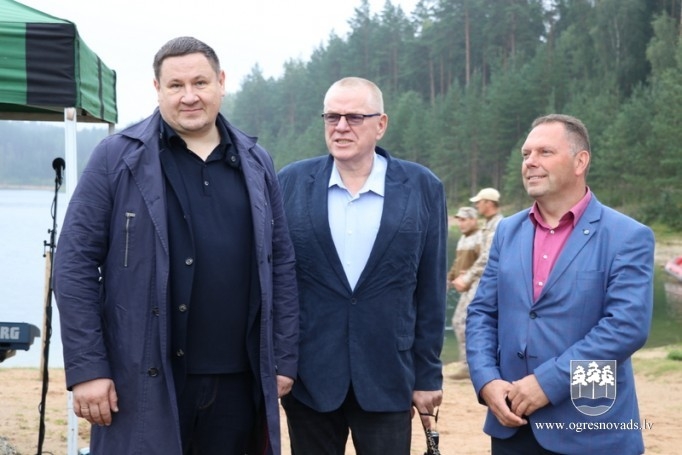 Zilajos kalnos norisinājies militāri patriotiskās audzināšanas pārgājiens