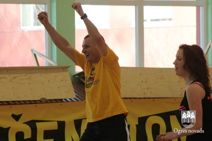 Suntažu vidusskolā viesojas Aigars Fadejevs (foto Andris Linde)