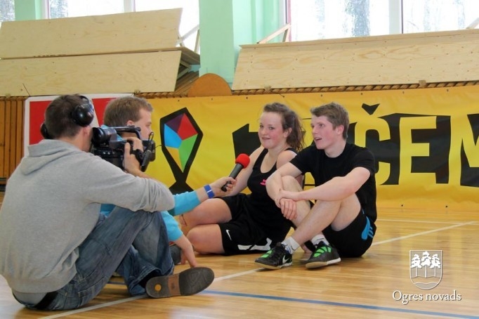 Suntažu vidusskolā viesojas Aigars Fadejevs (foto Andris Linde)