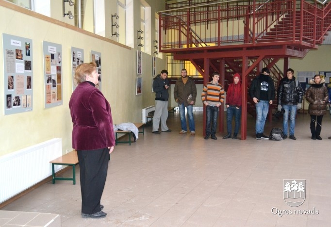 Publiskās slidotavas atklāšana
