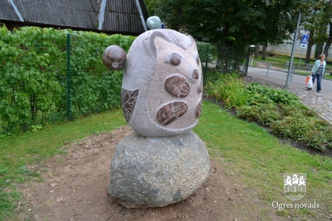 Akmens skulptūras Ogrē 09.2014.