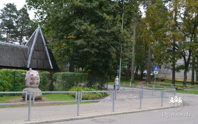 Akmens skulptūras Ogrē 09.2014.