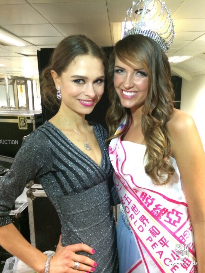 Ogrēniete Linda Andriksone "Miss World Peace 2015" uzvarētāja