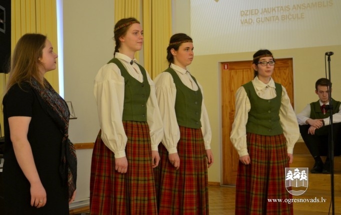 Ogres 1.vidusskolas korim “Anima” 15 gadi