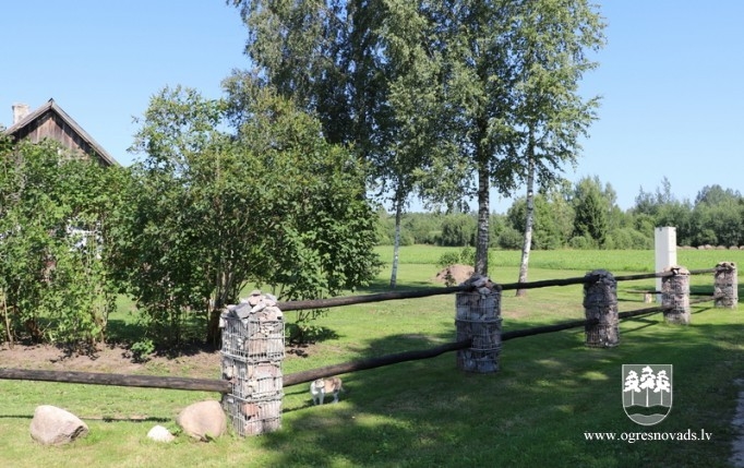 "Asni" Krapē