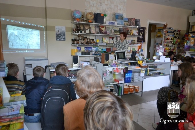 Tikšanās ar Natāliju Ketneri grāmatnīcā "Auseklis"