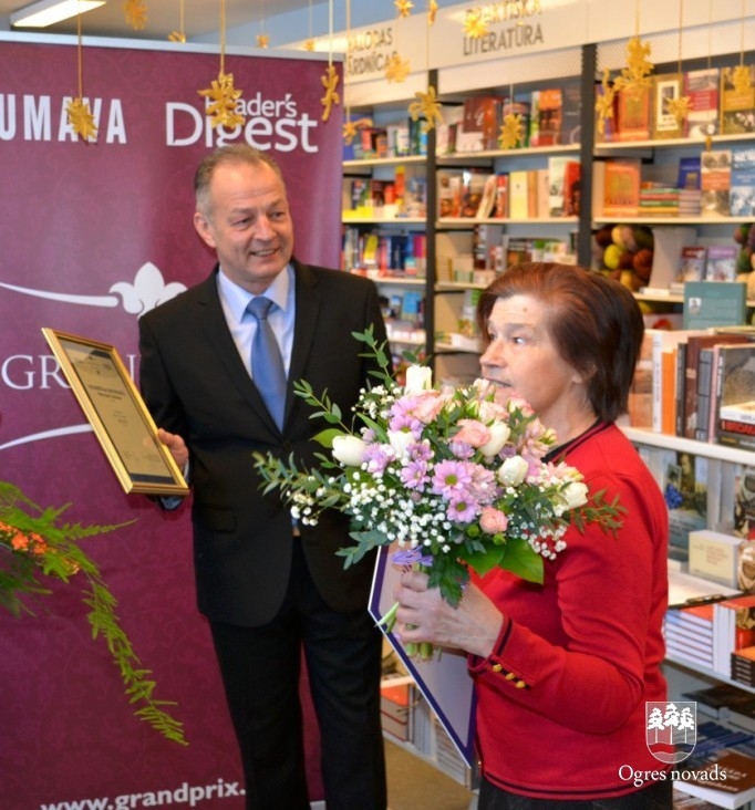 spēles Grand Prix laimētāju apbalvošana