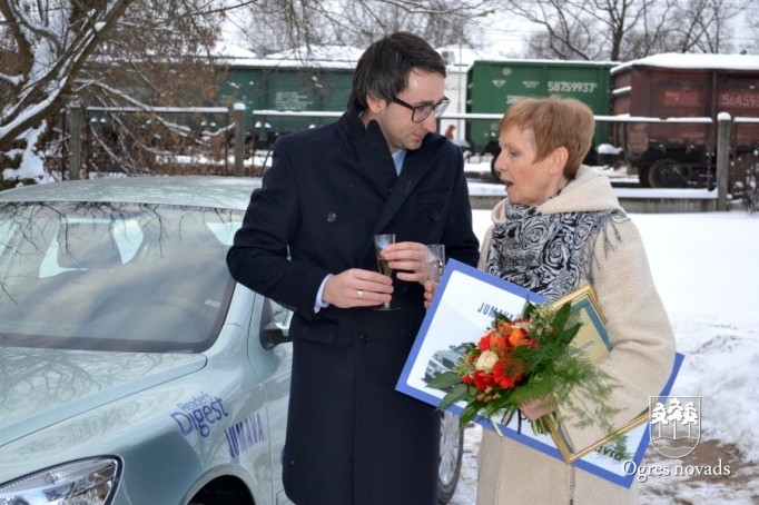 spēles Grand Prix laimētāju apbalvošana