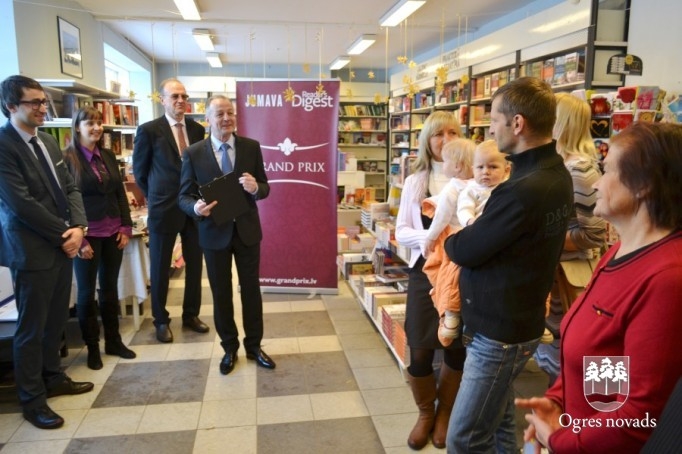 spēles Grand Prix laimētāju apbalvošana