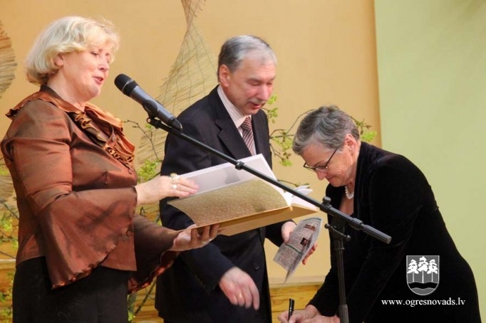 Baltā galdauta svētki Suntažos