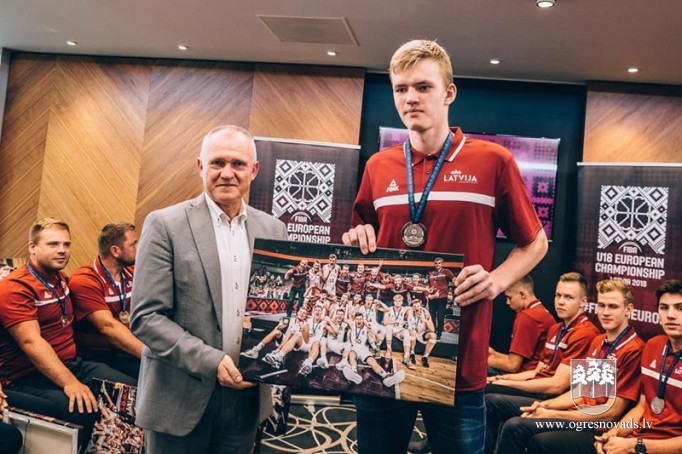 Ogrēnieši piedalās Eiropas čempionāta sudraba kaldināšanā