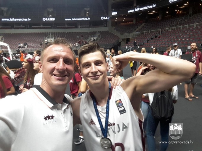Ogrēnieši piedalās Eiropas čempionāta sudraba kaldināšanā