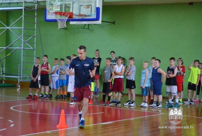 Sākusies nometne jaunajiem basketbolistiem
