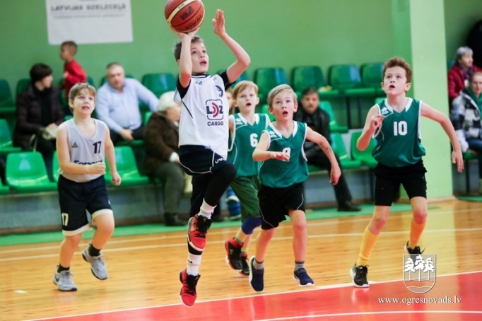 Ogrē cīnās par "Mini kausu" basketbolā