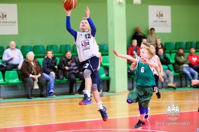 Ogrē cīnās par "Mini kausu" basketbolā