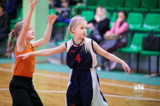 Ogrē cīnās par "Mini kausu" basketbolā