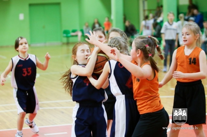Ogrē cīnās par "Mini kausu" basketbolā