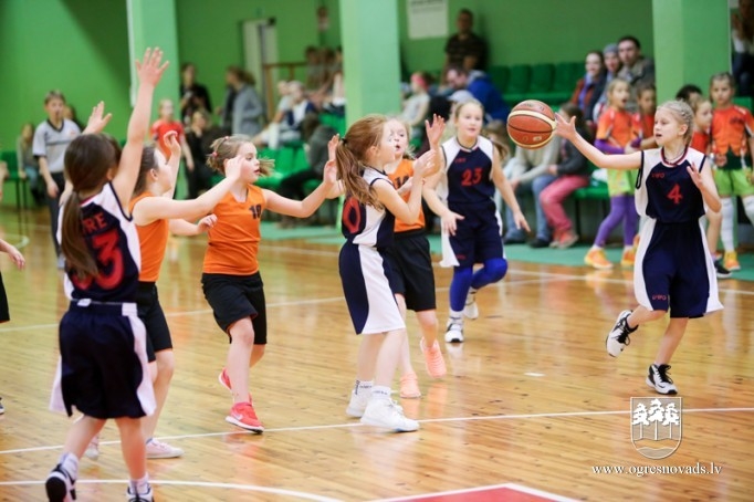 Ogrē cīnās par "Mini kausu" basketbolā