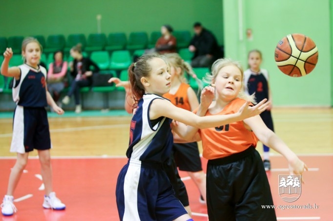 Ogrē cīnās par "Mini kausu" basketbolā