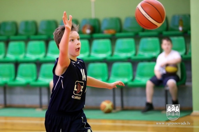 Ogrē cīnās par "Mini kausu" basketbolā