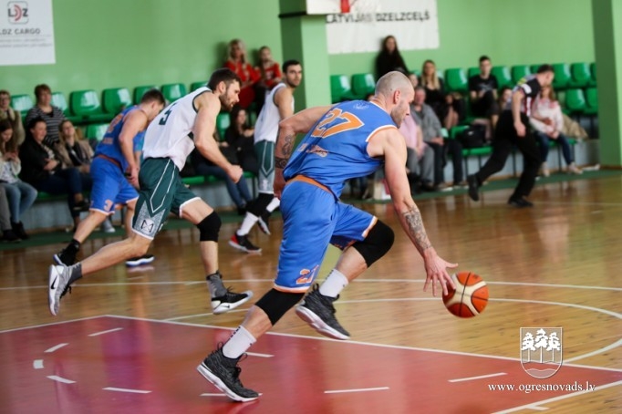"Los OG3R" – divkārtēja Ogres novada čempione basketbolā