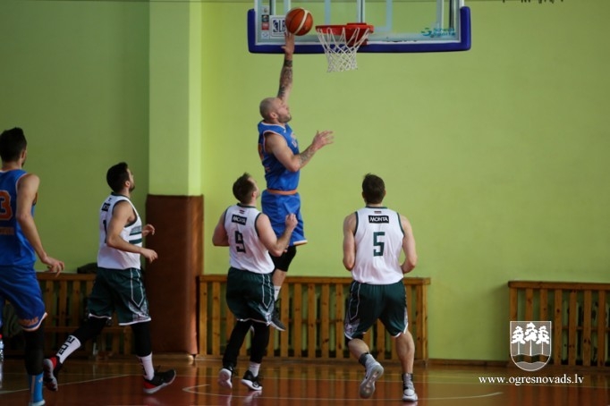 "Los OG3R" – divkārtēja Ogres novada čempione basketbolā