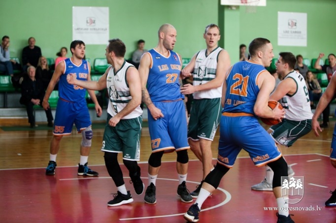 "Los OG3R" – divkārtēja Ogres novada čempione basketbolā