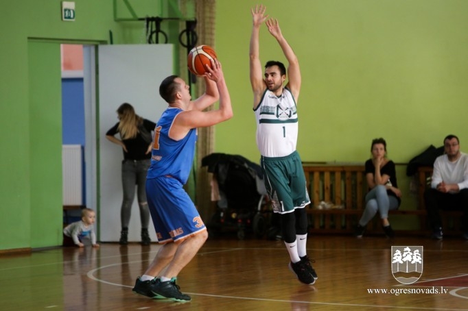 "Los OG3R" – divkārtēja Ogres novada čempione basketbolā
