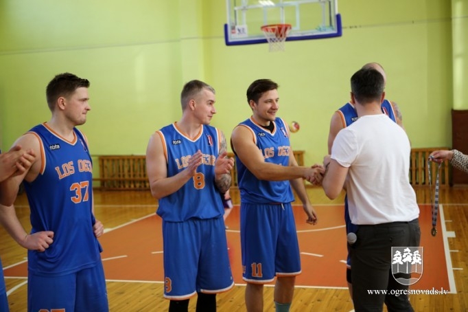 "Los OG3R" – divkārtēja Ogres novada čempione basketbolā