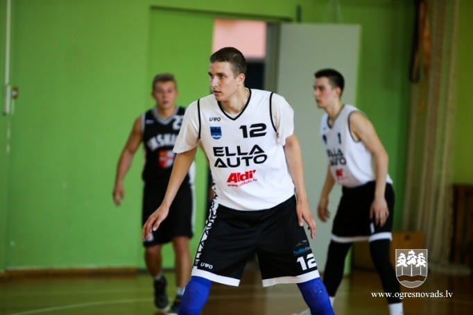 Par Ogres čempioni basketbolā kļūst "Los OG3R"