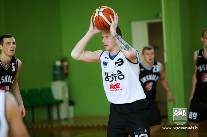 Par Ogres čempioni basketbolā kļūst "Los OG3R"